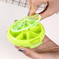 Obrotowy dozownik tabletek 5-kolor plastikowe okrągłe pudełko na pigułki jeden tydzień medycyny przenośna pamięć masowa narzędzie 2